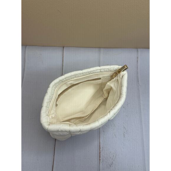 Puffy Quilted Checkered White Travel Cosmetic, Toiletry, Makeup Bag New - Picture 8 of 11